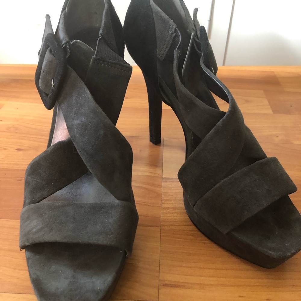 Black and grey heels suede